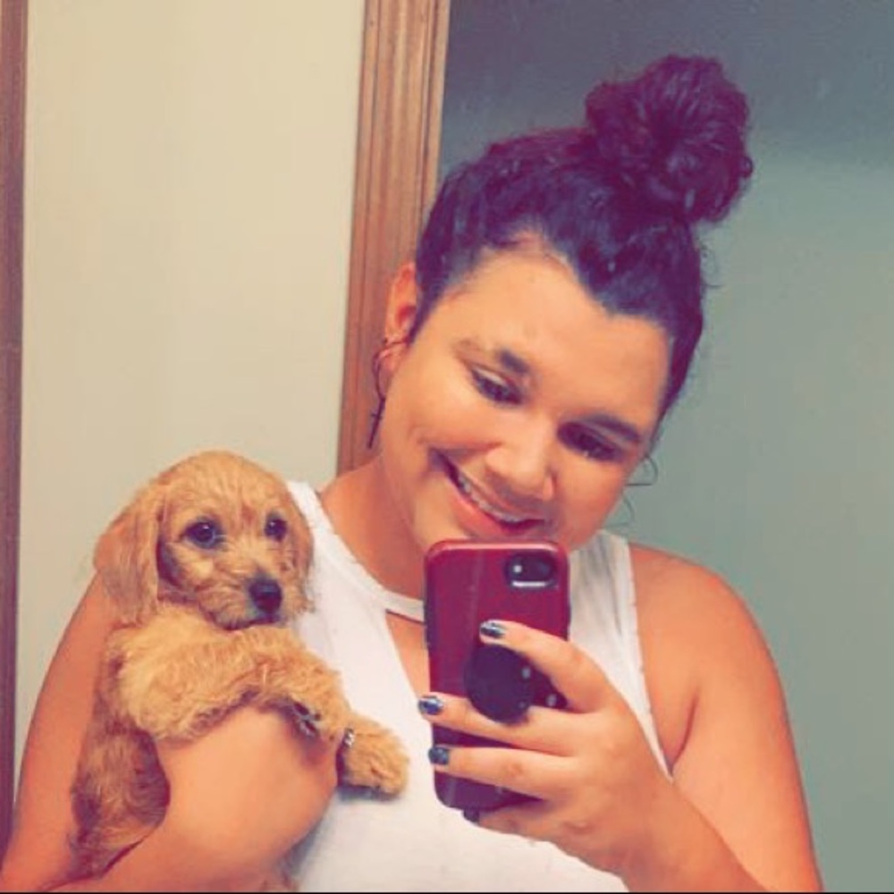 Meet your Posher, Caity